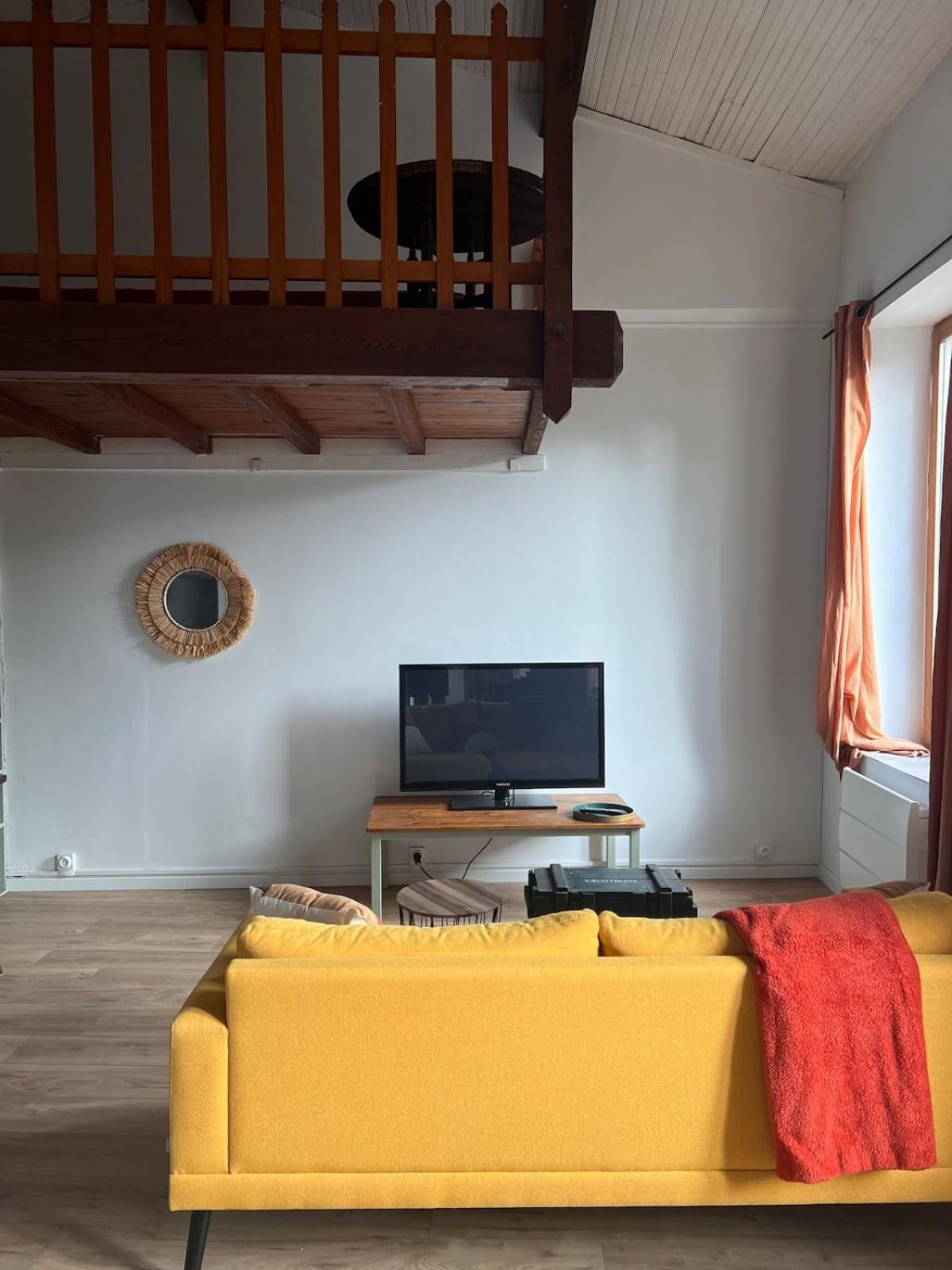 Studio With Mezzanine Прад Экстерьер фото